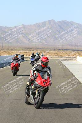 media/Apr-10-2022-SoCal Trackdays (Sun) [[f104b12566]]/Around the Pits/